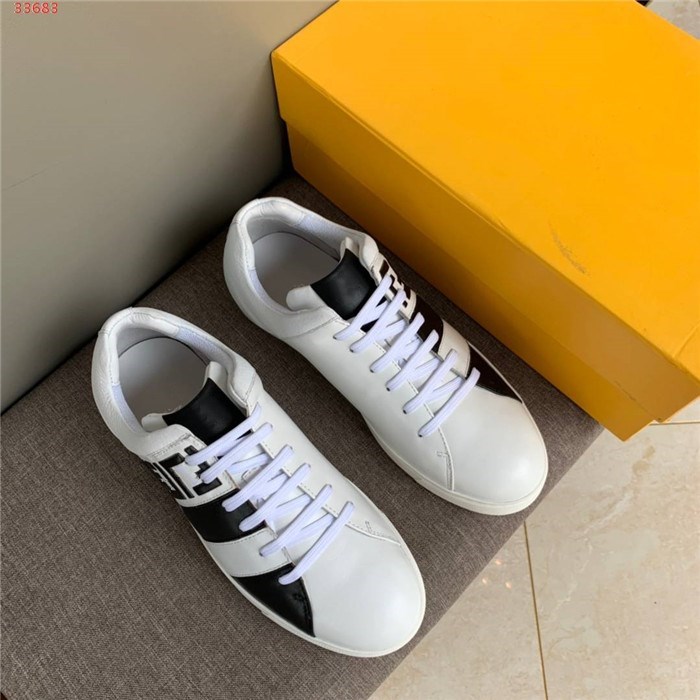 Top quality soft White leather shoes classic Print Pattern Men's sneakers Gentleman minimalist Design Flat lace-up sneaker comfortable shoe, Black
Top quality soft White leather shoes classic Print Pattern Men's sneakers Gentleman minimalist Design Flat lace-up sneaker comfortable shoe, Black
