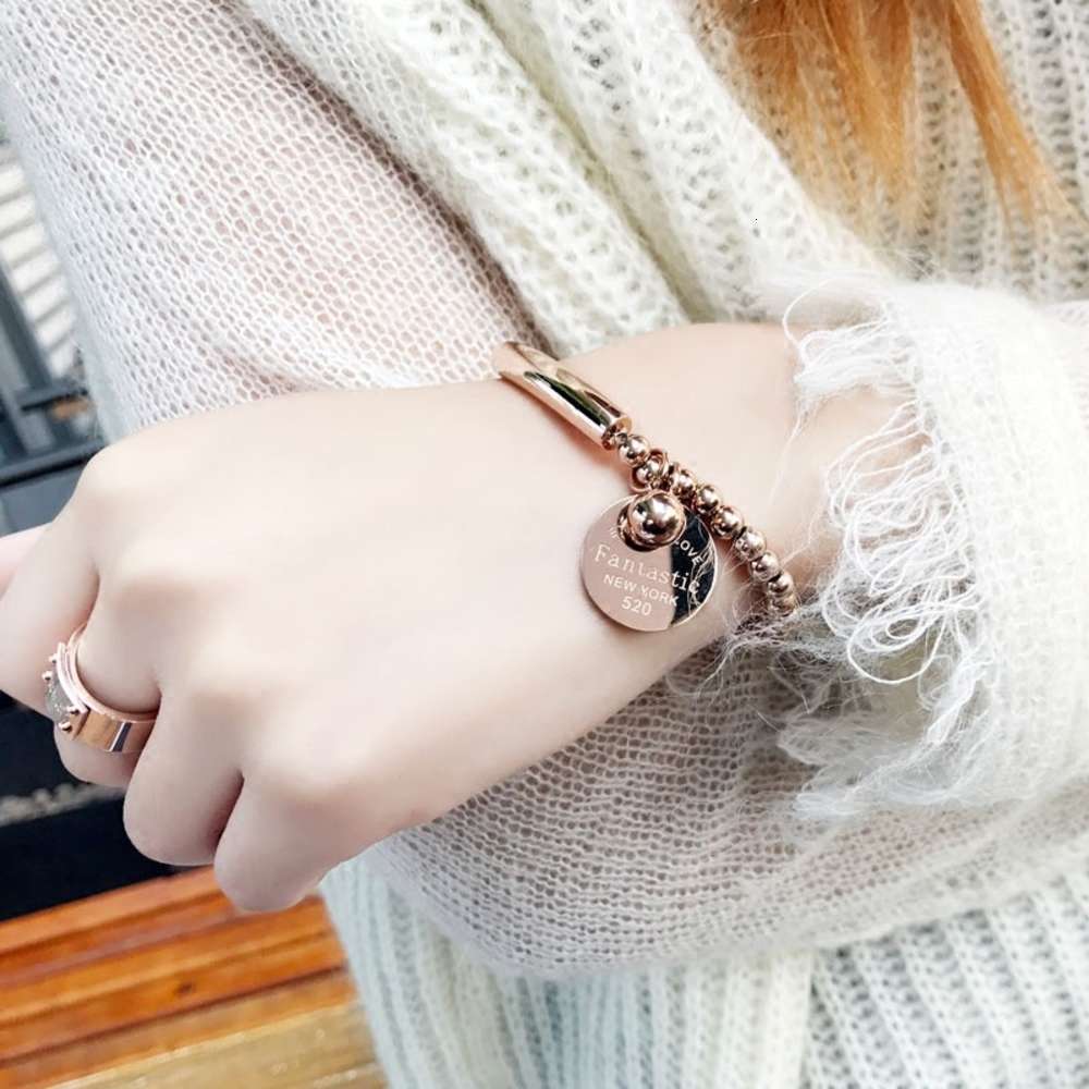 ,bracelet Women's bracelet fashion women's Korean version simple student personality versatile Harajuku trend net red titanium steel, Golden;silver
,bracelet Women's bracelet fashion women's Korean version simple student personality versatile Harajuku trend net red titanium steel, Golden;silver