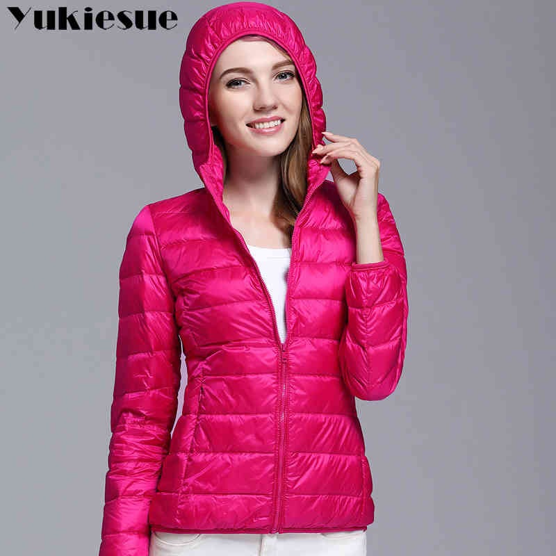 Ladies Winter Warm Coat Woman Light 90% White Duck Down Jackets Women Hooded Parka Female Jackets Windproof ourwear 210519, Black
Ladies Winter Warm Coat Woman Light 90% White Duck Down Jackets Women Hooded Parka Female Jackets Windproof ourwear 210519, Black
