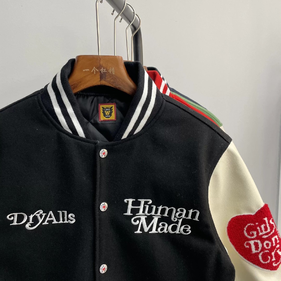 Chiu brand Nigo humanmade girls don't cry love leather sleeve baseball suit couple jacket, White;black
Chiu brand Nigo humanmade girls don't cry love leather sleeve baseball suit couple jacket, White;black