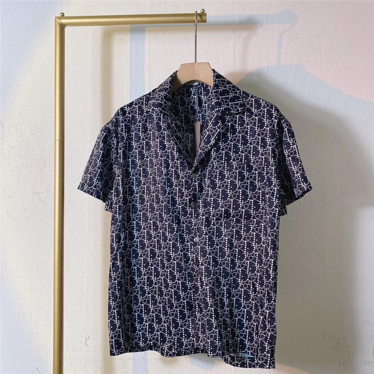 version Proven of high street Yang 2021 new CD all over lettered print casual versatile short sleeve shirt for men and women WGFB, White;black
version Proven of high street Yang 2021 new CD all over lettered print casual versatile short sleeve shirt for men and women WGFB, White;black
