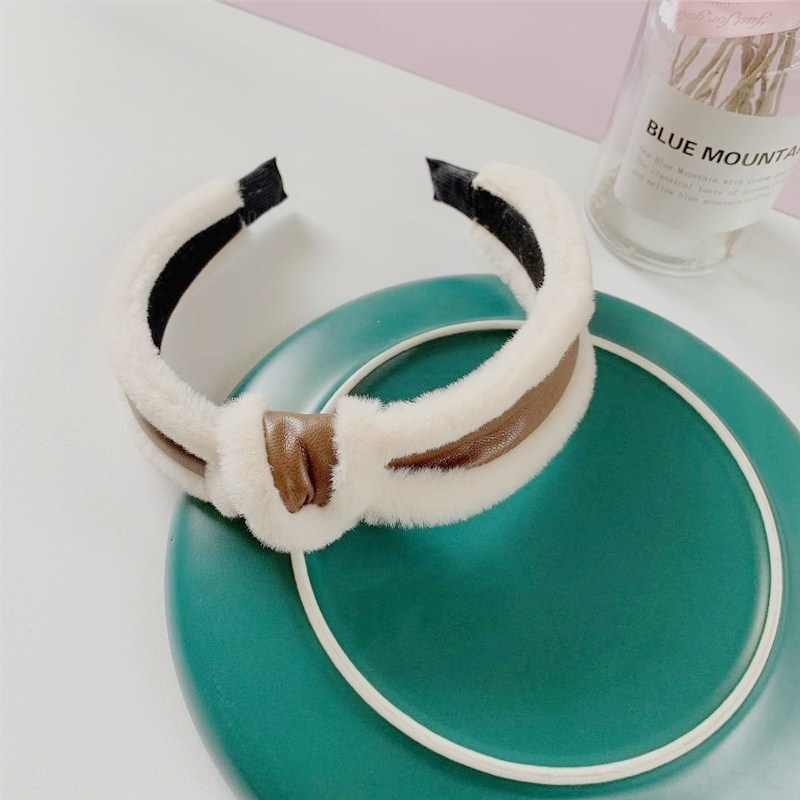 cft autumn winterband butterfly headdress leather plush hair accessories bowknot headbands knot hair hoop temperament headdress korean, Silver
cft autumn winterband butterfly headdress leather plush hair accessories bowknot headbands knot hair hoop temperament headdress korean, Silver