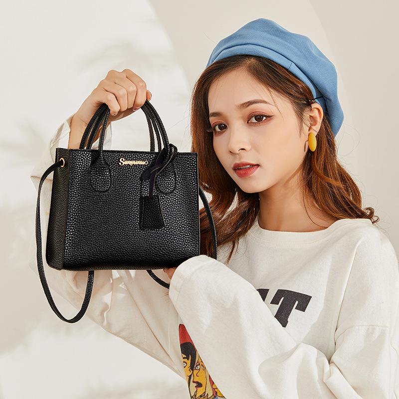 Evening Bags 2021 Crossborder Women's Handbags Fashion Trend Lychee Pattern Single Shoulder Small Square Mobile Phone Female Purses
Evening Bags 2021 Crossborder Women's Handbags Fashion Trend Lychee Pattern Single Shoulder Small Square Mobile Phone Female Purses