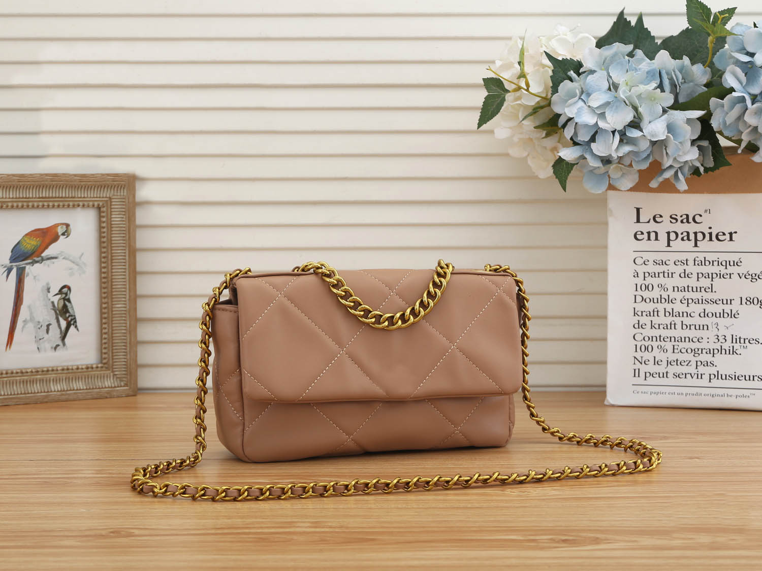 Designer Women's bag Crossbody messenger handbags fashion Rhombic Big grid underarm chain single shoulder high quality style Wallet purse
Designer Women's bag Crossbody messenger handbags fashion Rhombic Big grid underarm chain single shoulder high quality style Wallet purse