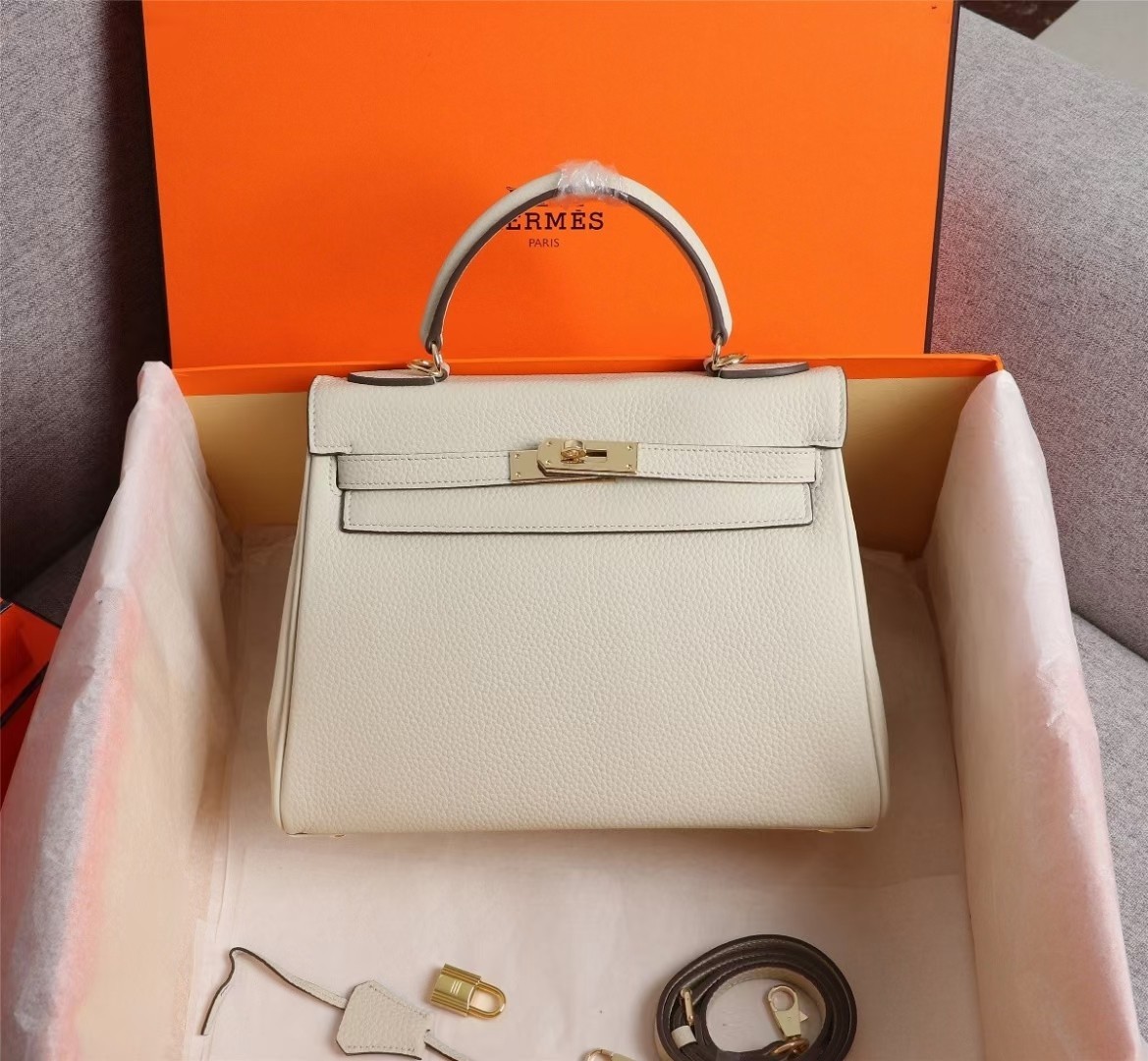 Handbags Herme Designers New Top 2021- High Bag Quality Luxurys Designers Classic Fashion Woman Birkin Handbag Shopping Bags Sheepskin with Dustbag bb
Handbags Herme Designers New Top 2021- High Bag Quality Luxurys Designers Classic Fashion Woman Birkin Handbag Shopping Bags Sheepskin with Dustbag bb