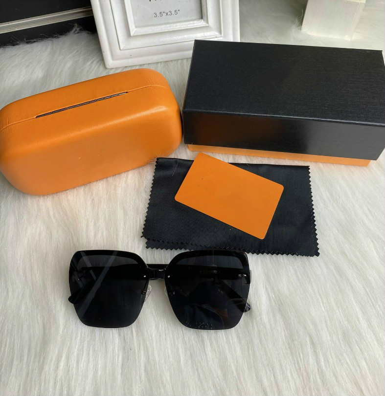 High Quality Luxury Womans Sunglasses Fashion Mens Sun glasses UV Protection men Designer eyeglass Gradient Metal hinge women spectacles box