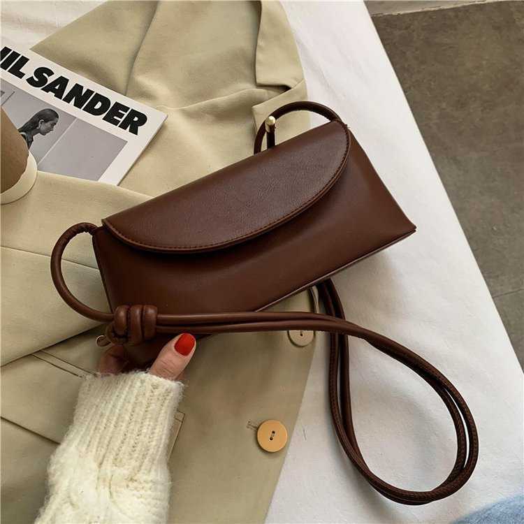 Autumn and winter niche design women's 2021 new trendy Korean version versatile One Shoulder Messenger fashion small square bag, Black
Autumn and winter niche design women's 2021 new trendy Korean version versatile One Shoulder Messenger fashion small square bag, Black