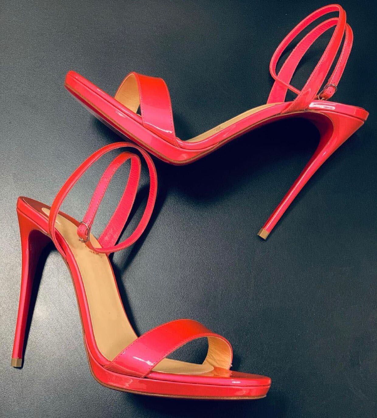 Famous Loubi Queen Women's Sandals Round Toe Red Bottom Pumps Sexy Lady Ankle Strap Summer High Heels Luxury Designer Gladiator Sandalias, Black
Famous Loubi Queen Women's Sandals Round Toe Red Bottom Pumps Sexy Lady Ankle Strap Summer High Heels Luxury Designer Gladiator Sandalias, Black