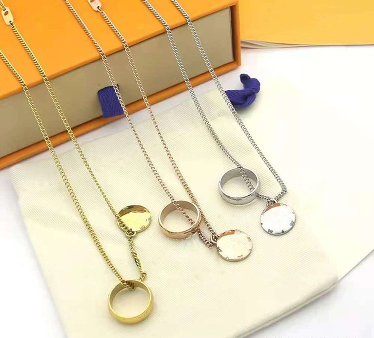 Designer Gold Necklace Classics That Never Go Out of Style Necklaces Fashion Letter Design for Man Woman triple Top Quality
Designer Gold Necklace Classics That Never Go Out of Style Necklaces Fashion Letter Design for Man Woman triple Top Quality