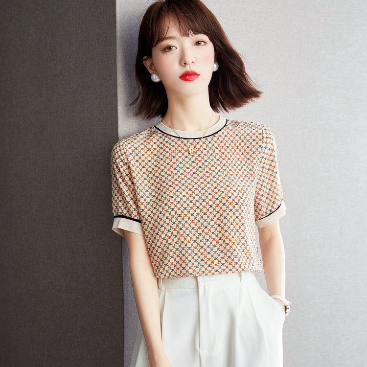 Printed T-shirt Short Sleeve Women' Blouse Summer Round Collar Tees Fashion New Silk Tshirt Ladies Tops, Khaki
Printed T-shirt Short Sleeve Women' Blouse Summer Round Collar Tees Fashion New Silk Tshirt Ladies Tops, Khaki