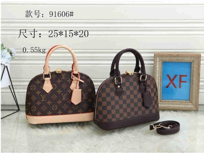 Women's shoulder bag Luxurys Designers Shell handbags CrossBody Bag Fashion Leather High Quality Designer bags BB GGLVLouis
VittonYSL
VUTTON, Brown flower
Women's shoulder bag Luxurys Designers Shell handbags CrossBody Bag Fashion Leather High Quality Designer bags BB GGLVLouis
VittonYSL
VUTTON, Brown flower