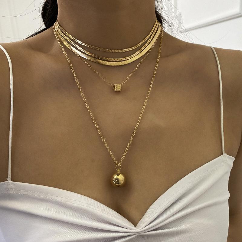 Chains Punk Layered Chocker Necklace Long Cuban Link Chain Gothic Bead Square Pendant For Women Gold Color Charm Jewelry
Chains Punk Layered Chocker Necklace Long Cuban Link Chain Gothic Bead Square Pendant For Women Gold Color Charm Jewelry