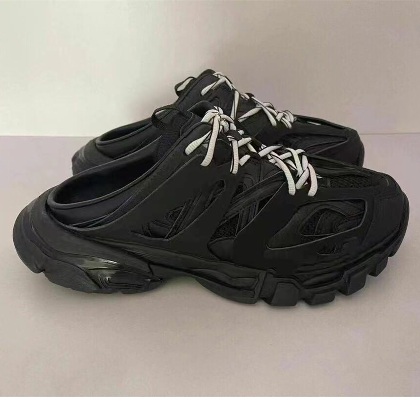 fashion Paris 17FW men Triple s Half the slippers Crystal chaussures de designer Casual shoes breathable Platform 36-45, Black
fashion Paris 17FW men Triple s Half the slippers Crystal chaussures de designer Casual shoes breathable Platform 36-45, Black