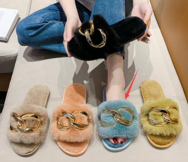 Furry Fur Slides Gold Chain Plush Slippers Designer Fluffy Flip Flops Female Home Faux Fur Slippers Women Fashion Warm Shoes Y0902, Black
Furry Fur Slides Gold Chain Plush Slippers Designer Fluffy Flip Flops Female Home Faux Fur Slippers Women Fashion Warm Shoes Y0902, Black