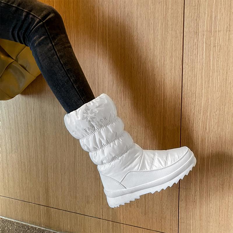 Boots Russian Winter Women Ankle Waterproof Down Cloth Warm Platform Imitation Lamb Hair Lining, Black
Boots Russian Winter Women Ankle Waterproof Down Cloth Warm Platform Imitation Lamb Hair Lining, Black