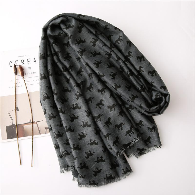 Scarves 2021 Autumn And Winter Scarf Women's Wild Fashion Warm Cotton Linen Floral Pony Korean Student Texture Silk
Scarves 2021 Autumn And Winter Scarf Women's Wild Fashion Warm Cotton Linen Floral Pony Korean Student Texture Silk