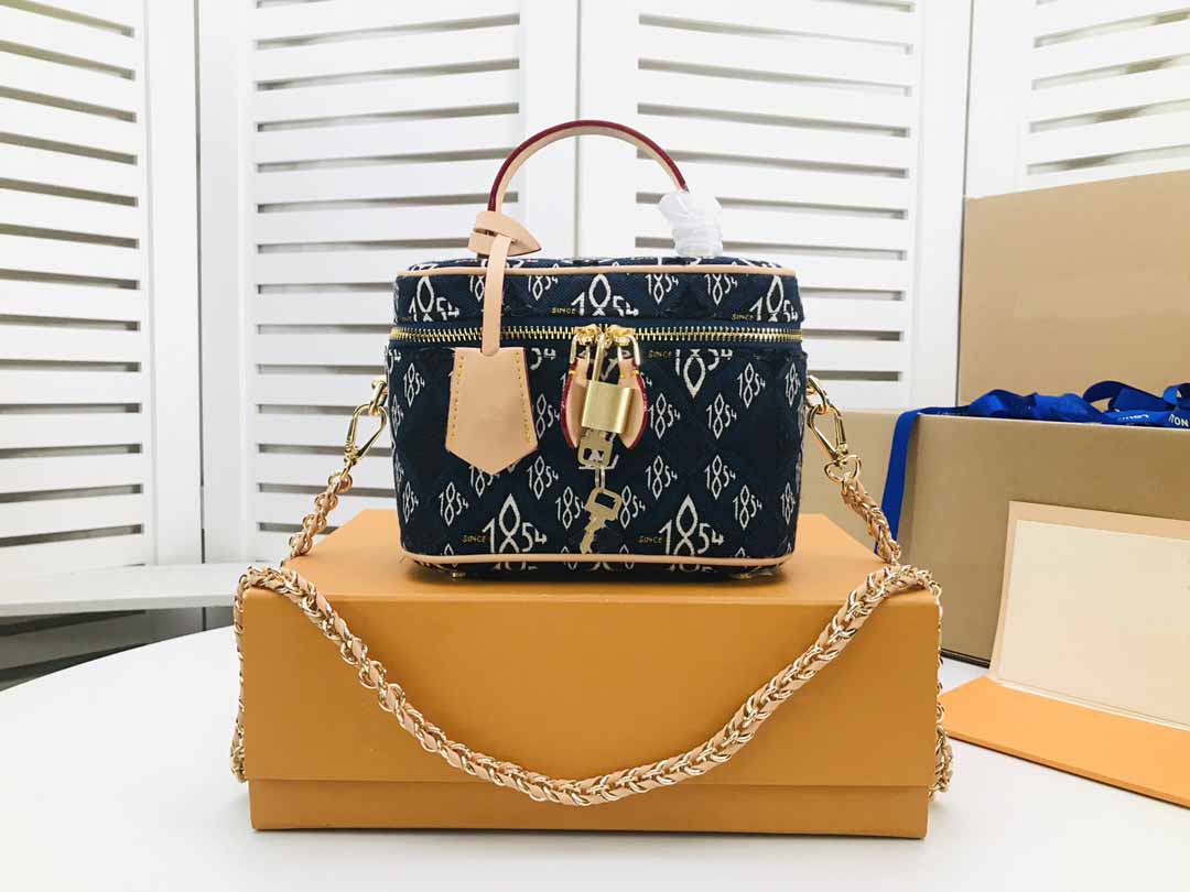 1854 jacquard bucket bag with natural trim, ladies top handle, soft leather cross-body fashion large capacity KA57403, Don't shoot this
1854 jacquard bucket bag with natural trim, ladies top handle, soft leather cross-body fashion large capacity KA57403, Don't shoot this