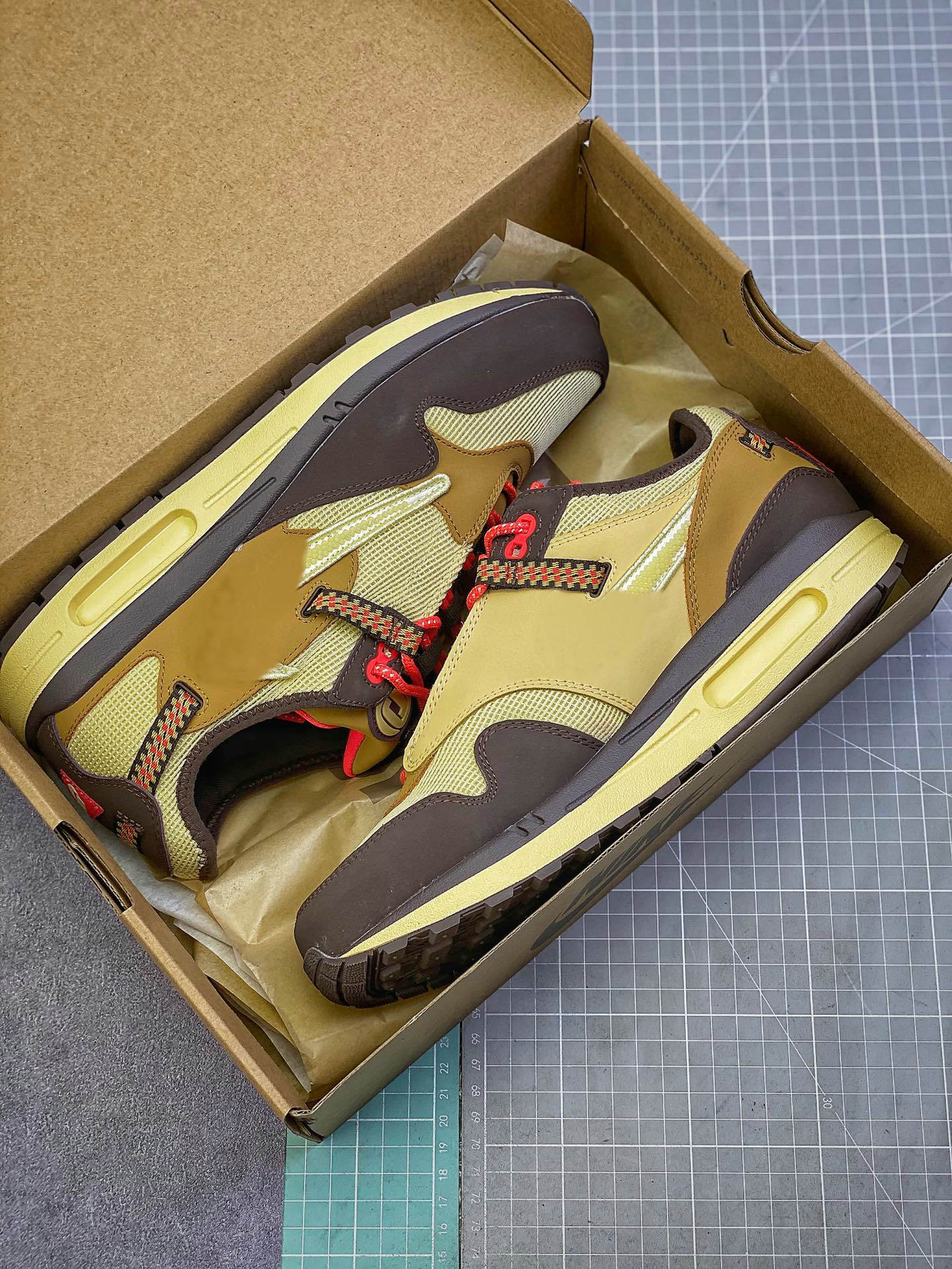With box Top Quality Travis Scotts x 1 1s Low Men Casual Shoes Womens Black Toe Not For Resale British Khaki Playstation OG Cactus Jack Maxes Airo Bowling Trainers US 5-13
With box Top Quality Travis Scotts x 1 1s Low Men Casual Shoes Womens Black Toe Not For Resale British Khaki Playstation OG Cactus Jack Maxes Airo Bowling Trainers US 5-13