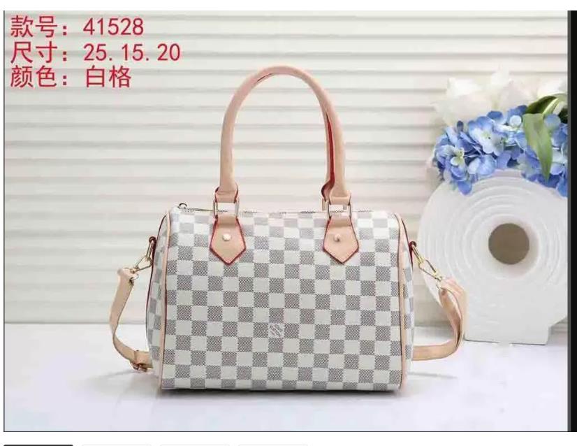 L-912 High Quality leather Handbag Bag Pillow bag Luxury Crossbody messenger bags Women Bags Travel shoulder bag GGLVLouis
Vitton YSL
VUTTON, No box
L-912 High Quality leather Handbag Bag Pillow bag Luxury Crossbody messenger bags Women Bags Travel shoulder bag GGLVLouis
Vitton YSL
VUTTON, No box