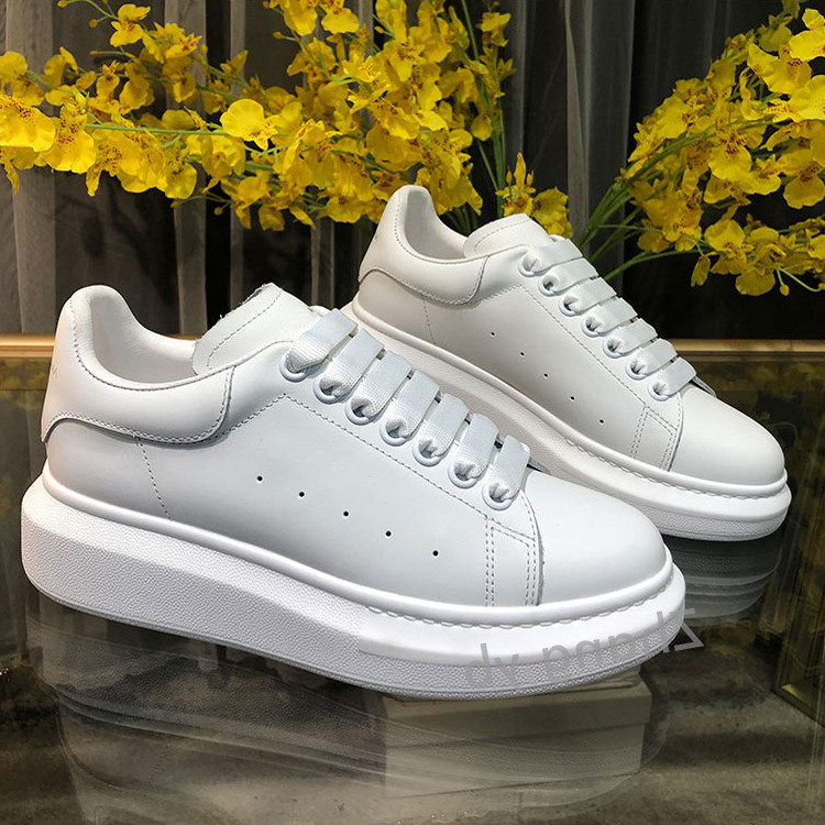 Top Quality Mens Womens Leather Casual Shoes Lace Up Comfort Pretty Men's Trainers Daily Lifestyle Skateboarding, Black
Top Quality Mens Womens Leather Casual Shoes Lace Up Comfort Pretty Men's Trainers Daily Lifestyle Skateboarding, Black