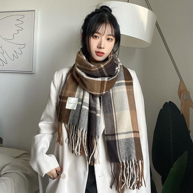 Scarves 60*200cm Korean Women'S Scarf Winter Wild Student Plaid Like Cashmere Woolen Warm Shawl Ladies Thick Woman
Scarves 60*200cm Korean Women'S Scarf Winter Wild Student Plaid Like Cashmere Woolen Warm Shawl Ladies Thick Woman