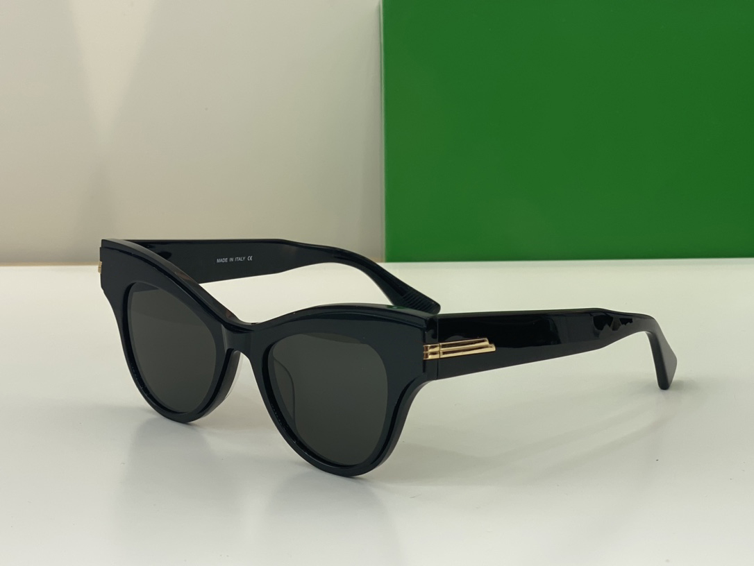 Summer Sunglasses For Men Women Cat Eye Style 1004 Anti-Ultraviolet Retro Plate Plank Frame Fashion Eyeglasses Random Box 
Summer Sunglasses For Men Women Cat Eye Style 1004 Anti-Ultraviolet Retro Plate Plank Frame Fashion Eyeglasses Random Box