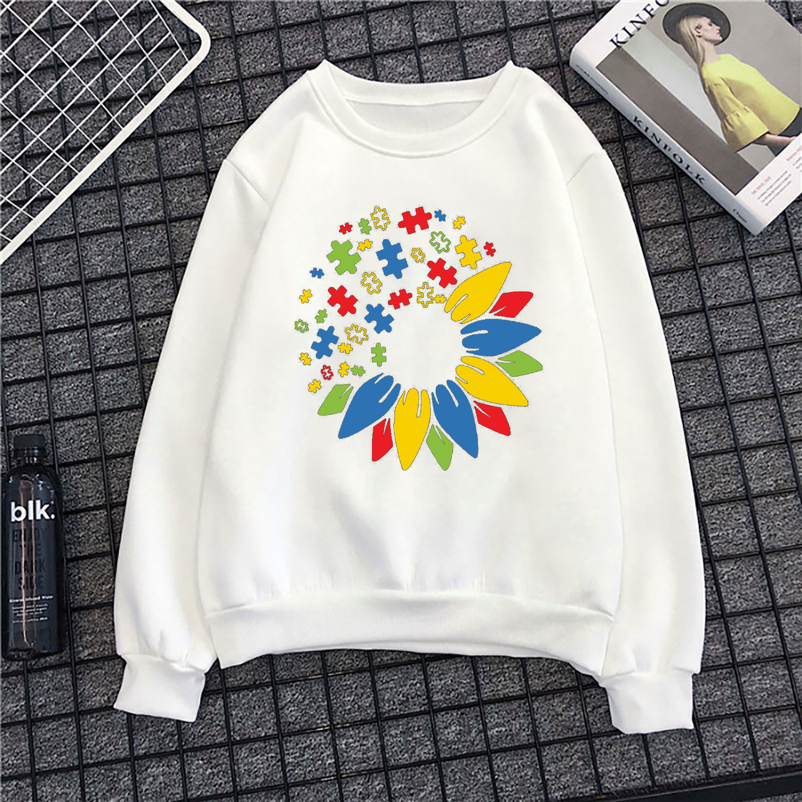 Autumn and winter with velvet and thick round collar hoodie women's European and American Korean version of loose long sleeve printing large size, Blue
Autumn and winter with velvet and thick round collar hoodie women's European and American Korean version of loose long sleeve printing large size, Blue