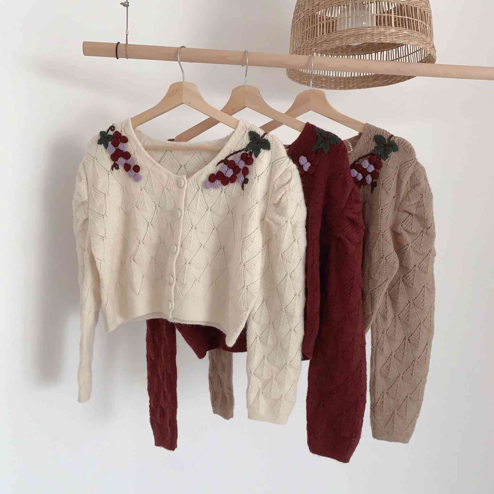 OL Cardigan Coat Autumn Winter Sweater Women Elegant Single-breasted Grape Embroidery Puff Sleeve Knitted Tops 210421