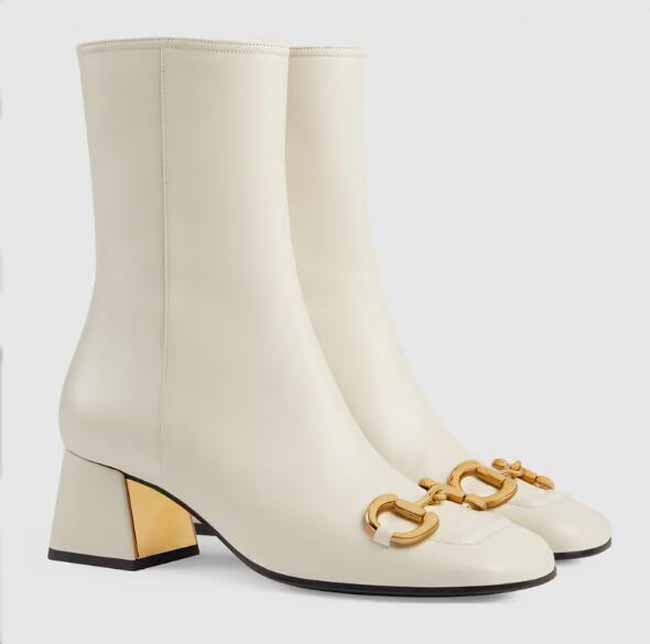 Designer 202s top quality women's ankle boots fashion horse clasp black and white zipper high heels autumn Martin Knight boot
Designer 202s top quality women's ankle boots fashion horse clasp black and white zipper high heels autumn Martin Knight boot