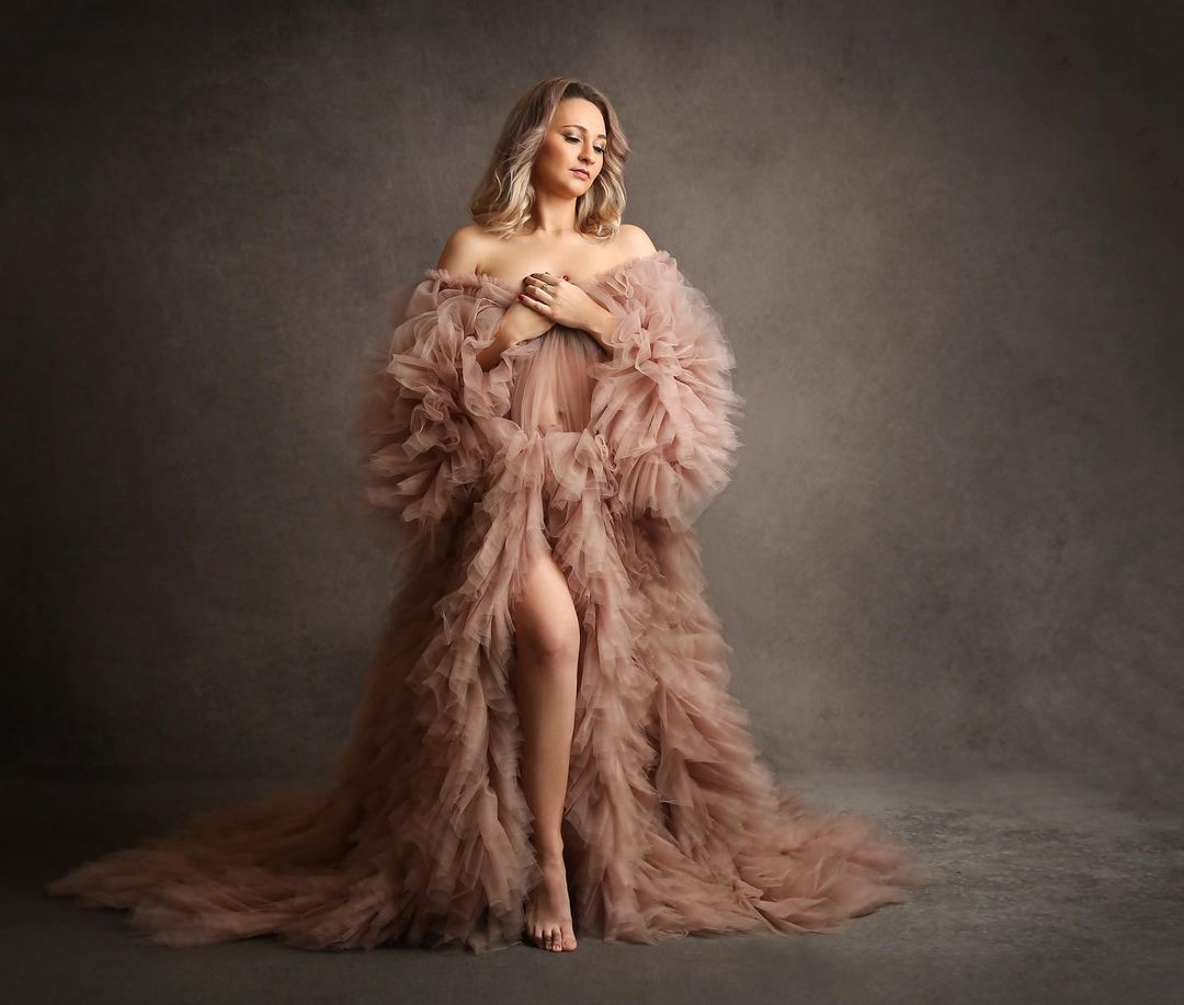 Bridal Photo Shoot Pregnancy Prom Dresses 2021 Long Kimono Robe Maternity Dress Evening Gowns Bride Sleepwear, Black
Bridal Photo Shoot Pregnancy Prom Dresses 2021 Long Kimono Robe Maternity Dress Evening Gowns Bride Sleepwear, Black