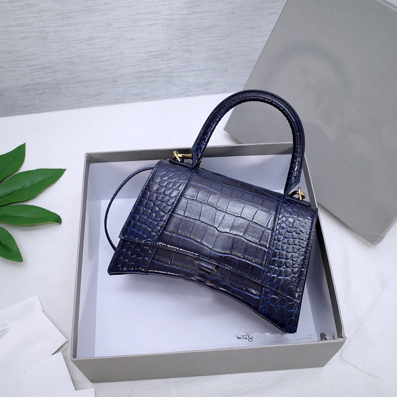 Women Shape Alligator Handbag Flap Chain Shoulder Bags Hourglass Women Clutch Messenger Bag Crossbody Purse Shopping Tote 3589652021
Women Shape Alligator Handbag Flap Chain Shoulder Bags Hourglass Women Clutch Messenger Bag Crossbody Purse Shopping Tote 3589652021
