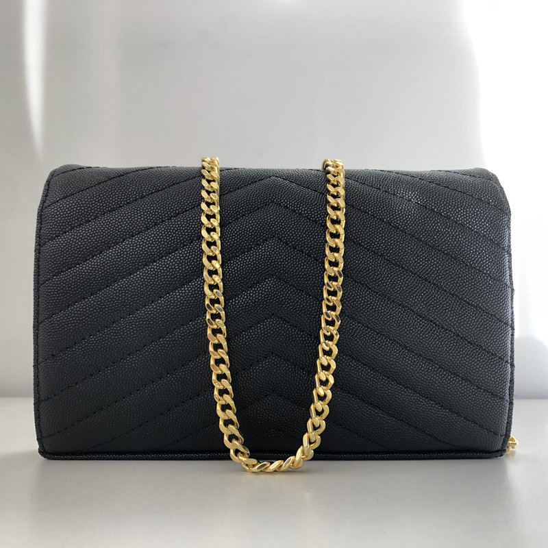 New designer chain shoulder bag messenger bag high quality leather lady messenger handbag handbag factory discount sale, Freight difference
New designer chain shoulder bag messenger bag high quality leather lady messenger handbag handbag factory discount sale, Freight difference