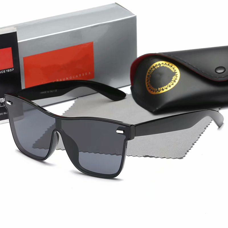 designer sunglasses top quality aviation pilot sun glasses for men UV400 women with black or brown leather case, cloth, and retail accessories!
designer sunglasses top quality aviation pilot sun glasses for men UV400 women with black or brown leather case, cloth, and retail accessories!