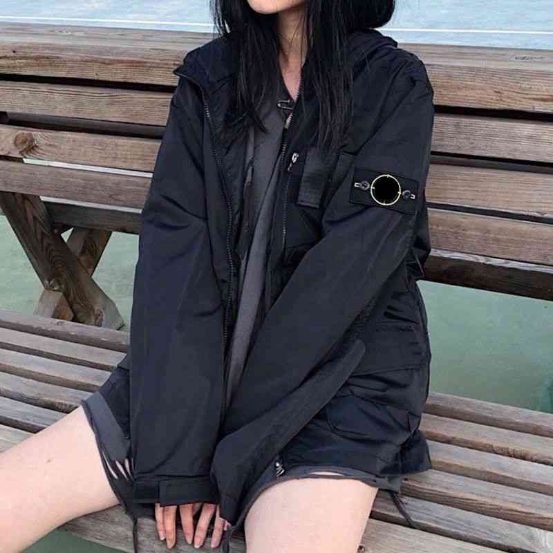 Hot Selling Outdoor Sports Brand Stone 22ss Island Hooded Tooling Multi Pocket Lone Walker Jacket Functional Style Men's and Women's Assault Jacket, Black
Hot Selling Outdoor Sports Brand Stone 22ss Island Hooded Tooling Multi Pocket Lone Walker Jacket Functional Style Men's and Women's Assault Jacket, Black