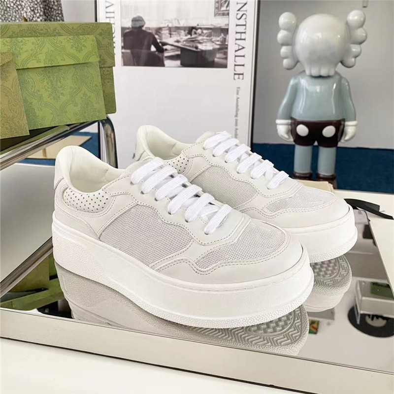 Top Quality Men and Women Dress Shoes Embroidery Shoe Green Red Stripes Fashion Stylish Mens Womens Genuine Leather Letter Embroidered with Box Size 35-45, Color:1
Top Quality Men and Women Dress Shoes Embroidery Shoe Green Red Stripes Fashion Stylish Mens Womens Genuine Leather Letter Embroidered with Box Size 35-45, Color:1