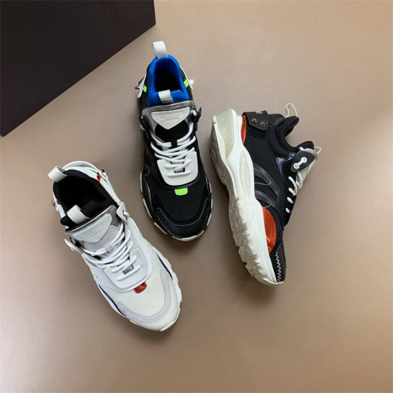 ValentinoL 2021 New Top Quality Designer Mens Casual Shoes womens Fashion Genuine Leather Sneakers Luxury Trainers GH 1644400
ValentinoL 2021 New Top Quality Designer Mens Casual Shoes womens Fashion Genuine Leather Sneakers Luxury Trainers GH 1644400