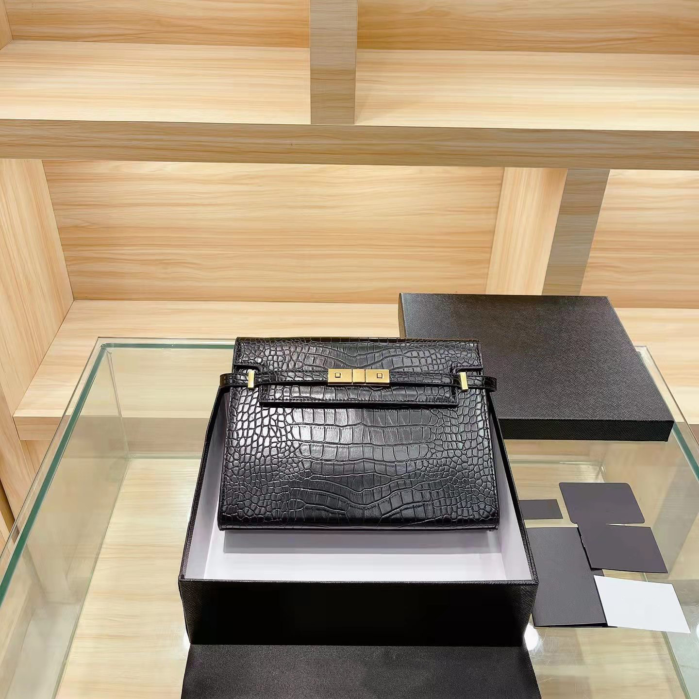 Luxury Designers Bags Handbags single shoulderbags shoulder strap detachable size 29 * 20cm high quality craft letter leisure and business dual purpose very good, Black 29*20cm
Luxury Designers Bags Handbags single shoulderbags shoulder strap detachable size 29 * 20cm high quality craft letter leisure and business dual purpose very good, Black 29*20cm
