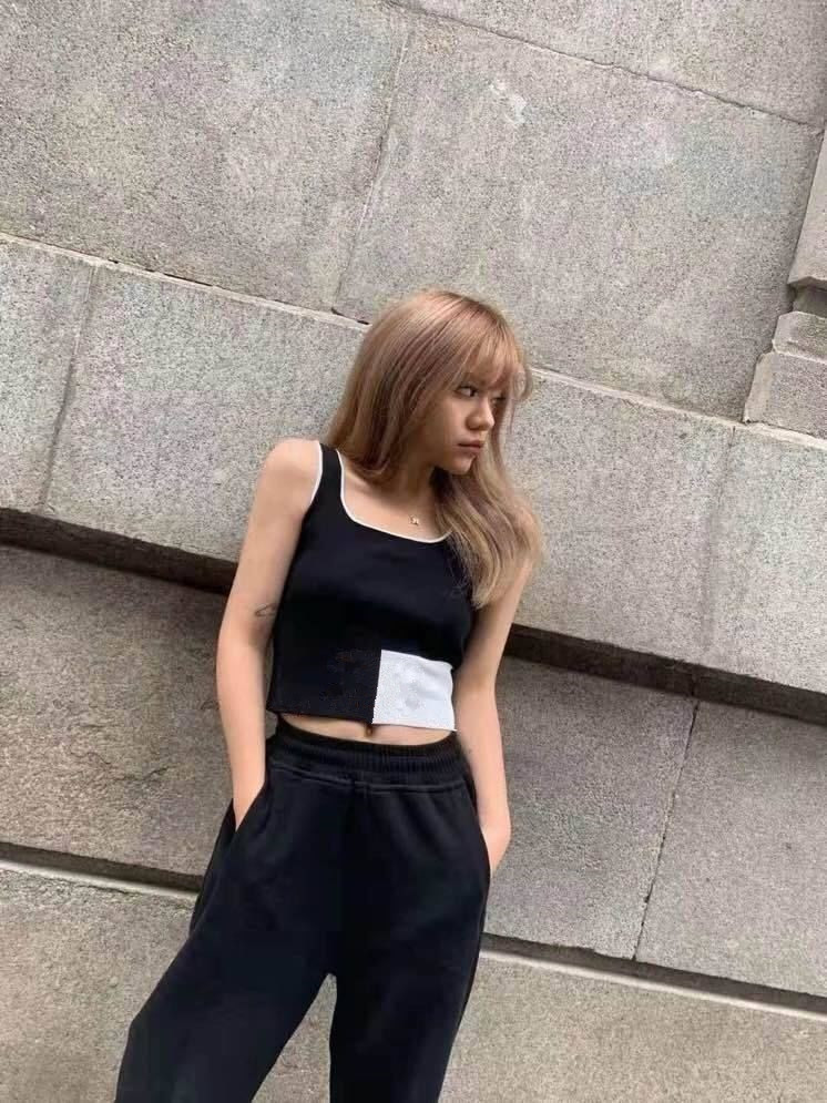 T-shirt Ladies Top Tank Camis Brand Cotton Sexy Black White Camisole Letter Short Sleeve for women and Girl
T-shirt Ladies Top Tank Camis Brand Cotton Sexy Black White Camisole Letter Short Sleeve for women and Girl