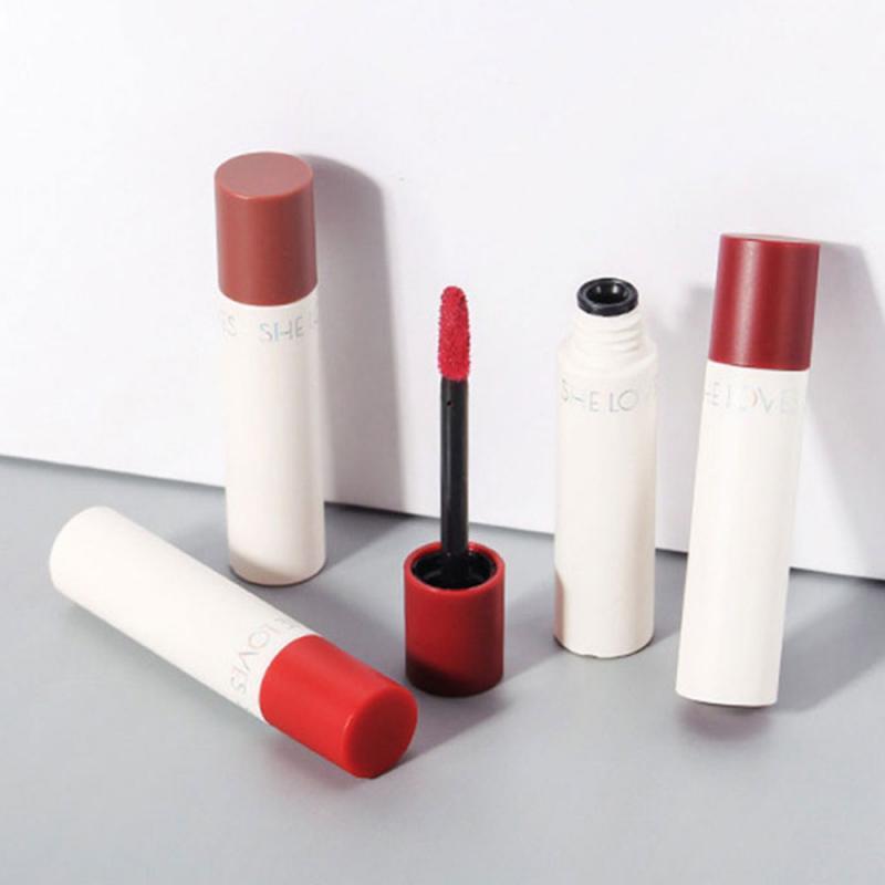 4pc mate lèvre glaçure non fondue Gloss étanche étanche de lèvres soyeux de longue durée de lèvres soyeuse hydratante outils de maquillage rouge