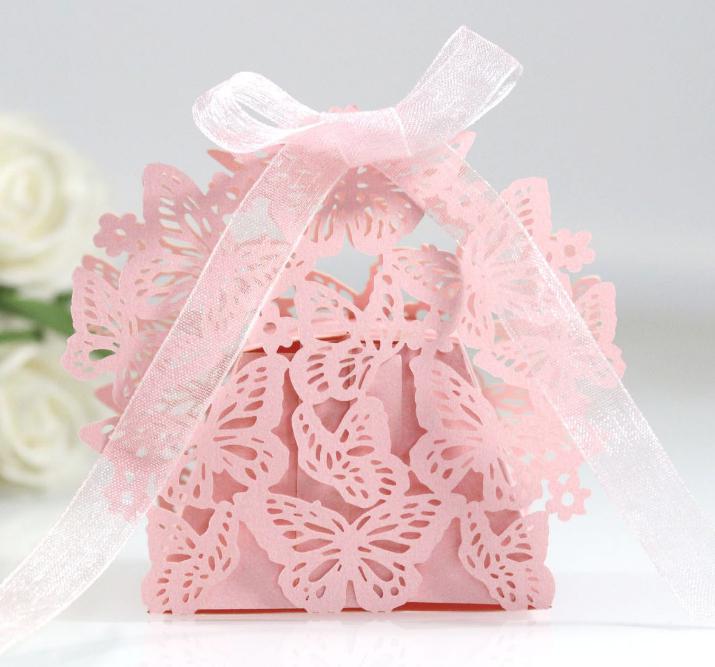2021 Wholesale Butterfly Hollow Laser Cut Wedding Candy Favor Boxes Personality Hollow Wedding Butterfly Candy Chocolates Box Favor Holders