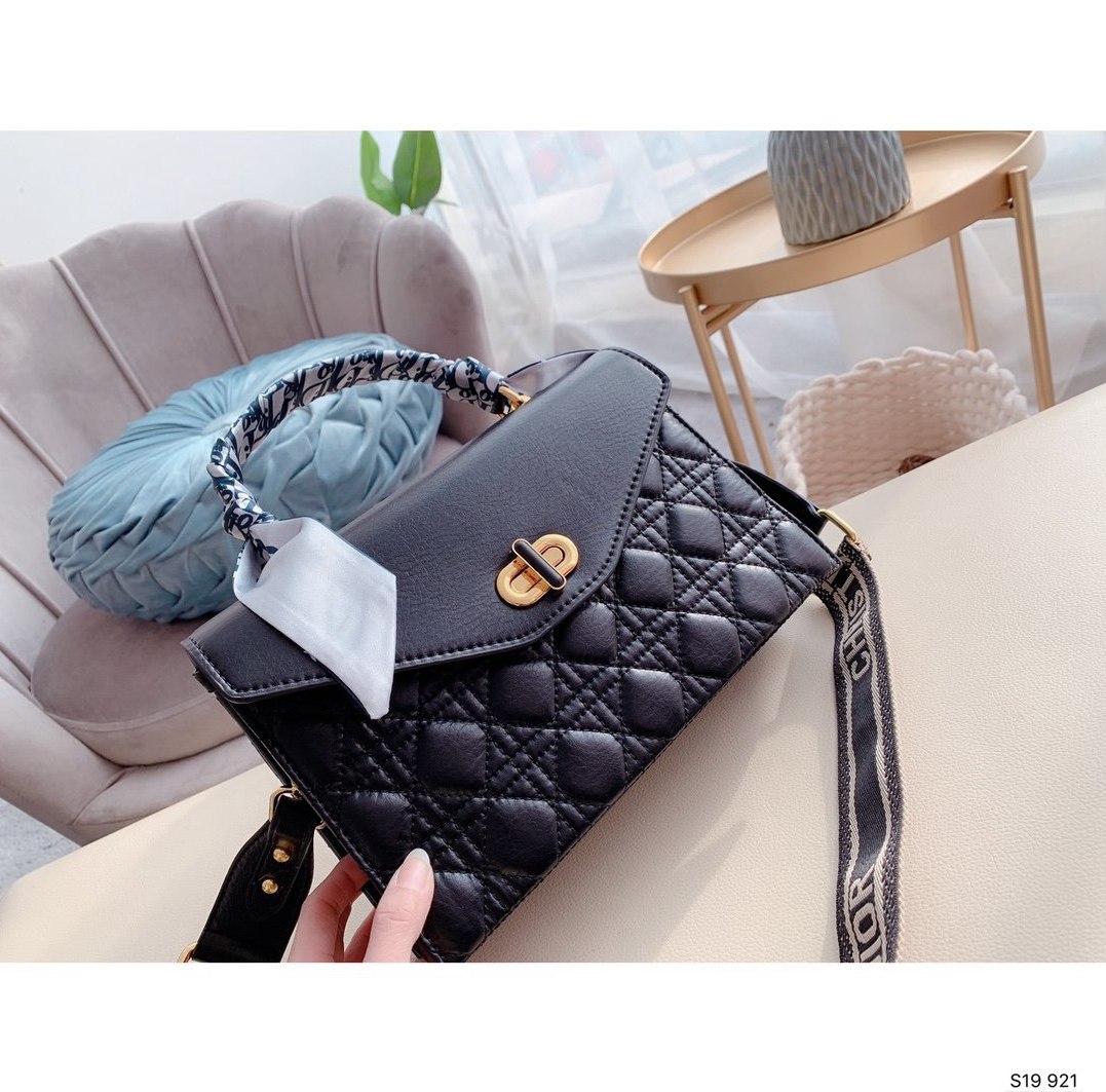 brand leather shoulder bags luxury handbag wallet women crossbody bag fashion vintage handbags -l2053, Red;black
brand leather shoulder bags luxury handbag wallet women crossbody bag fashion vintage handbags -l2053, Red;black