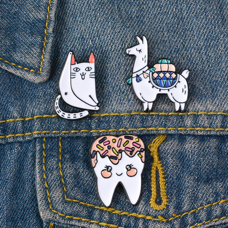Camel Tooth Fun Cat Enamel Pin Cute kawaii badge brooch Lapel pin Denim Shirt bag Collar Animal Jewelry Gift for Kids Friends, Blue
Camel Tooth Fun Cat Enamel Pin Cute kawaii badge brooch Lapel pin Denim Shirt bag Collar Animal Jewelry Gift for Kids Friends, Blue