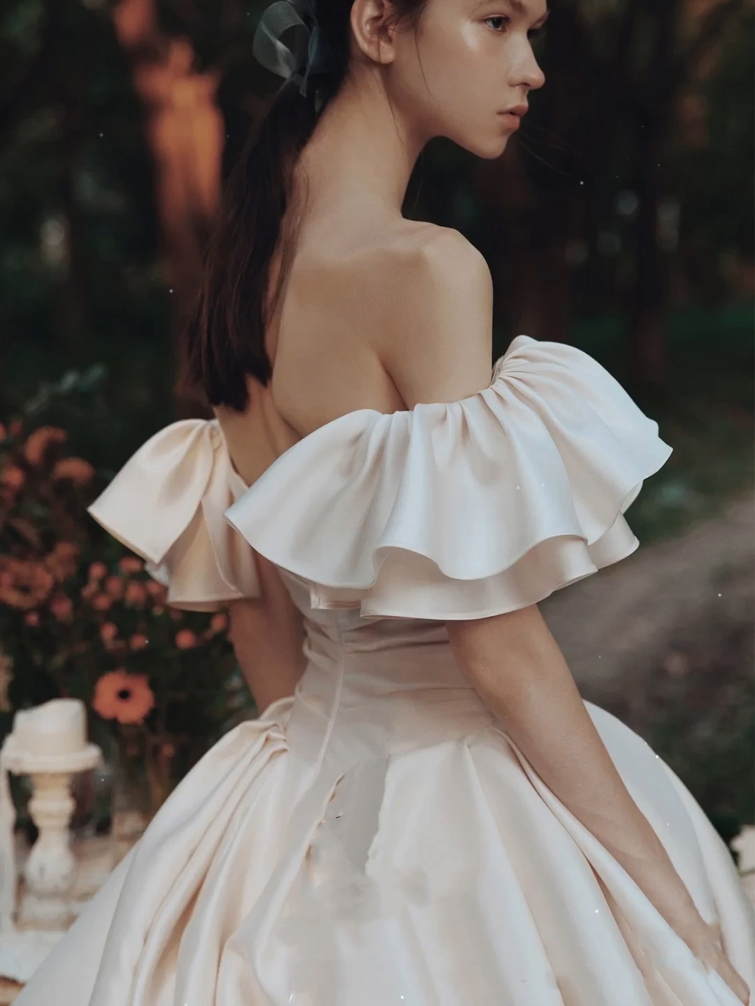 Princess Satin A Line Wedding dresses Long Bridal Gowns Off Shoulder Ruffles Sleeve Dark Ivory Vestidos De Novia Bride Formal Wear