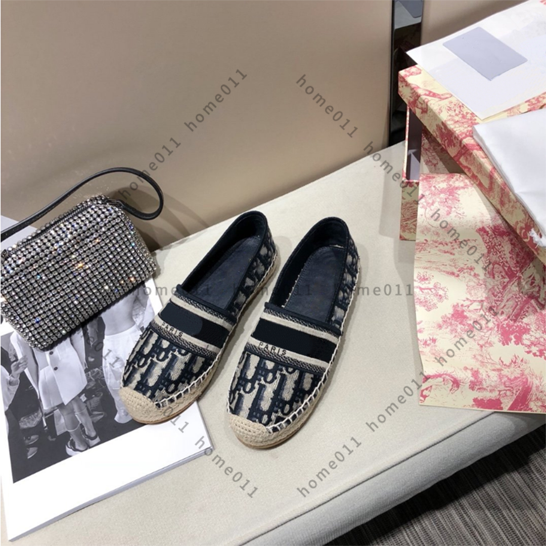 Classics Women Sneakers Platform Trainer Comfort Casual Shoe Womens Leisure platforms Shoes Chaussures Trainers by home011 01, Box
Classics Women Sneakers Platform Trainer Comfort Casual Shoe Womens Leisure platforms Shoes Chaussures Trainers by home011 01, Box