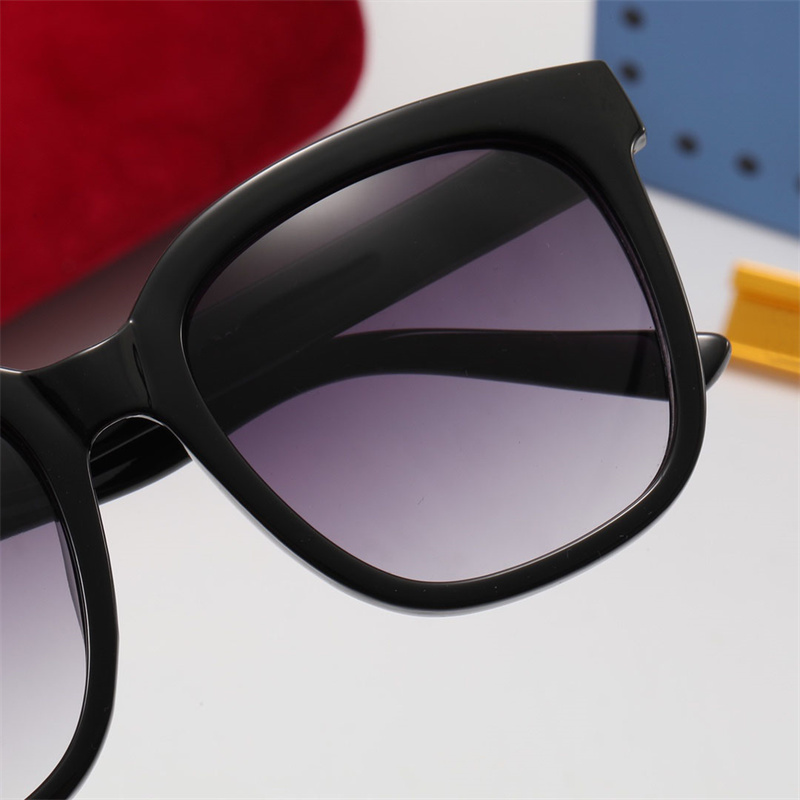 Designer Sunglasses luxury Brand Eyeglasses Outdoor Shades PC Frame Fashion Classic Lady Sun glasses Mirrors for Women 0034-5, White;black
Designer Sunglasses luxury Brand Eyeglasses Outdoor Shades PC Frame Fashion Classic Lady Sun glasses Mirrors for Women 0034-5, White;black