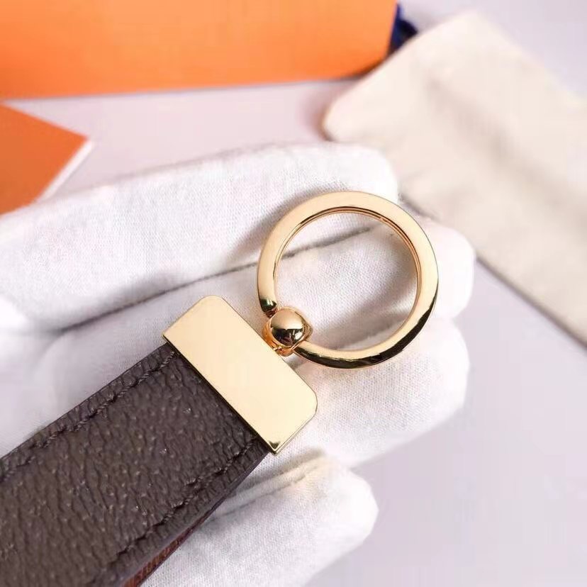 Luxury Keychain High & Key Ring Holder Brand Designers Key Chain Porte Clef Gift Men Women Car Bag Keychains 888
Luxury Keychain High & Key Ring Holder Brand Designers Key Chain Porte Clef Gift Men Women Car Bag Keychains 888