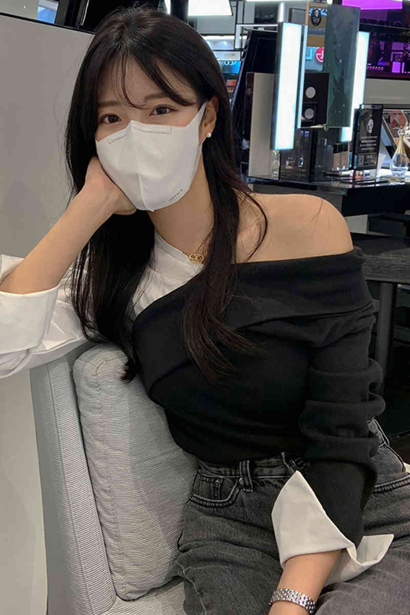 Nomikuma Black White Hit Color Patchwork Women Knitwear Sexy Strapless Long Sleeve Knitted Top Causal Spring Pullover 6E226 210427