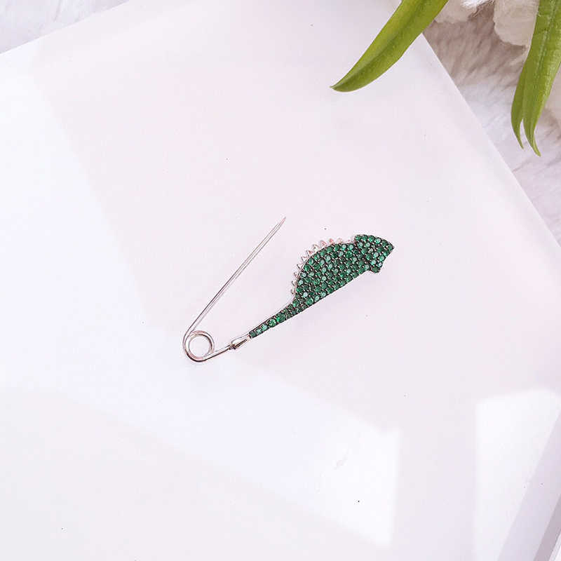 Pendant NecklacesHEF jewelry original lonely Animal Brooch men's and women's creative pin buckle accessories 925 Silver
Pendant NecklacesHEF jewelry original lonely Animal Brooch men's and women's creative pin buckle accessories 925 Silver