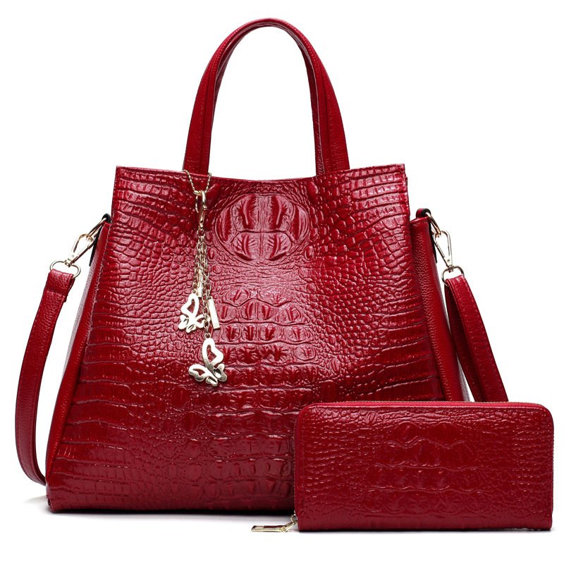 New portable women's bag European and American fashion crocodile two piece set straddle one shoulder handbag, Black;red
New portable women's bag European and American fashion crocodile two piece set straddle one shoulder handbag, Black;red