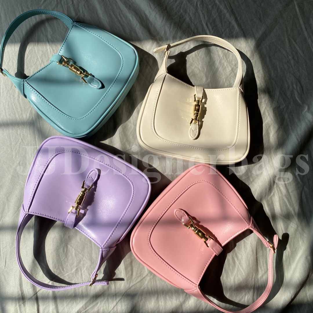 Top quality Real Leather Crossbody Bags Women's Cleo G Jackie 1961 brushed tote Handbag Nylon Luxury Designer man Shoulder Bag hobo Wallet TOTES Handbags, Coffee
Top quality Real Leather Crossbody Bags Women's Cleo G Jackie 1961 brushed tote Handbag Nylon Luxury Designer man Shoulder Bag hobo Wallet TOTES Handbags, Coffee